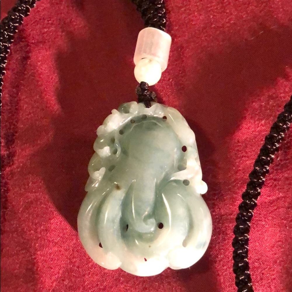 Buddha hand jade necklace